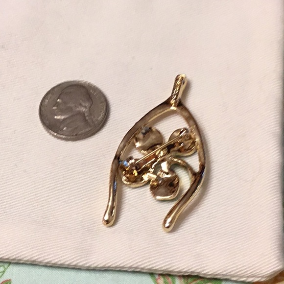 Vintage flower 🌺 Gerrys 4 Leaf Clover Pearl Broach - Picture 3 of 5
